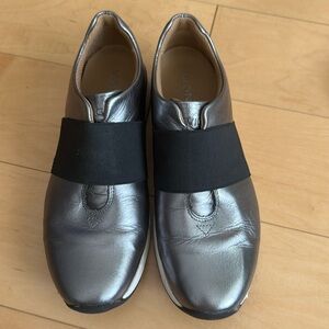 Vionic Cosmic Codie Metallic Pewter Casual Slip On Comfort Sneaker Shoes Sz 8